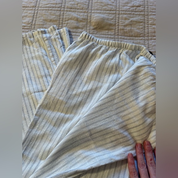 Divided by H&M linen pants, 2 pair XL - Picture 4 of 12